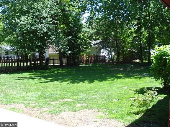 4th image of 734 E 3rd St