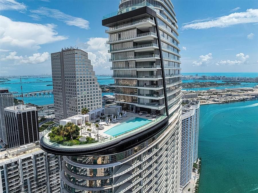 1st image of 300 Biscayne Boulevard Way #2807