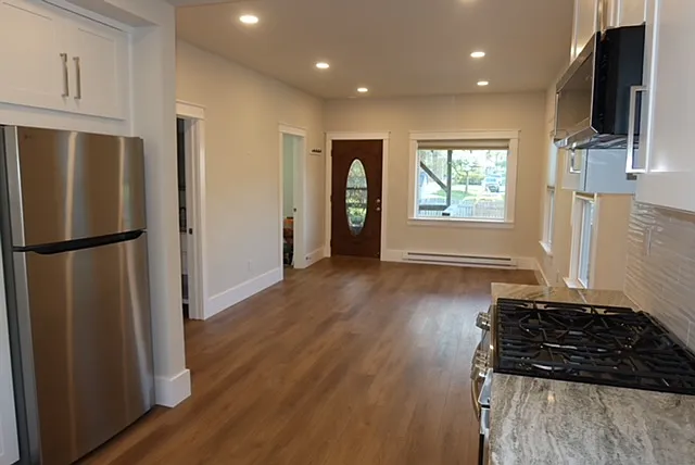 Building Photo - 1615 Martins Ln