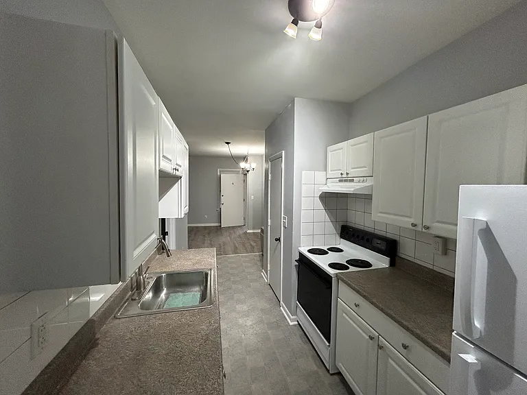 30 Kingman St #4 — Photo 2