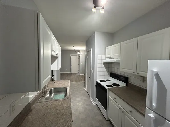 30 Kingman St #4, Saint Albans, VT 05478