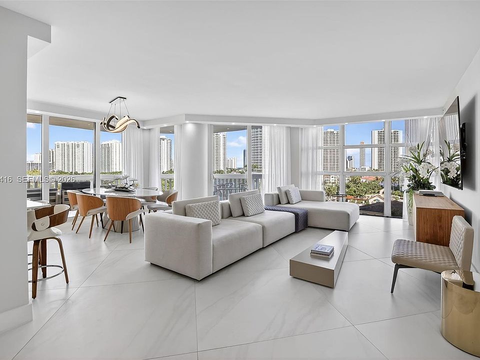 1st image of 1000 W Island Blvd #1009