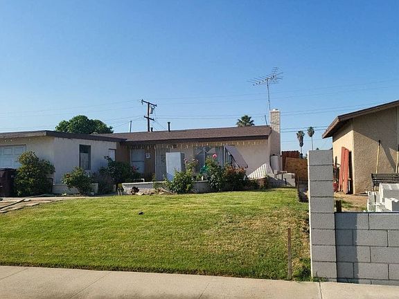 2nd image of 25339 Yolanda Ave