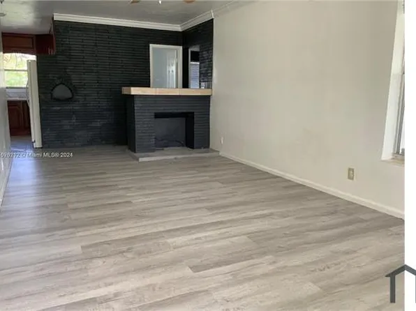108 SE 10th Ave, Pompano Beach, FL 33060