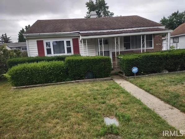 915 W Borley Ave, Mishawaka, IN 46545