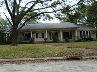 202 Mignon Ln, Houston, TX 77024