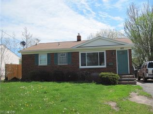 677 Abbe Rd N, Elyria, OH 44035