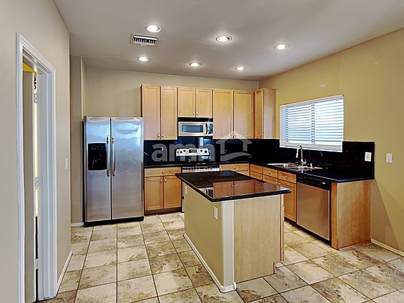 3rd image of 8462 E Lindner Ave