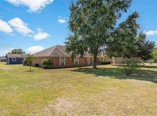 207 Clover Dr, Gun Barrel City, TX 75156