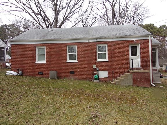 3rd image of 8515 Spalding Dr