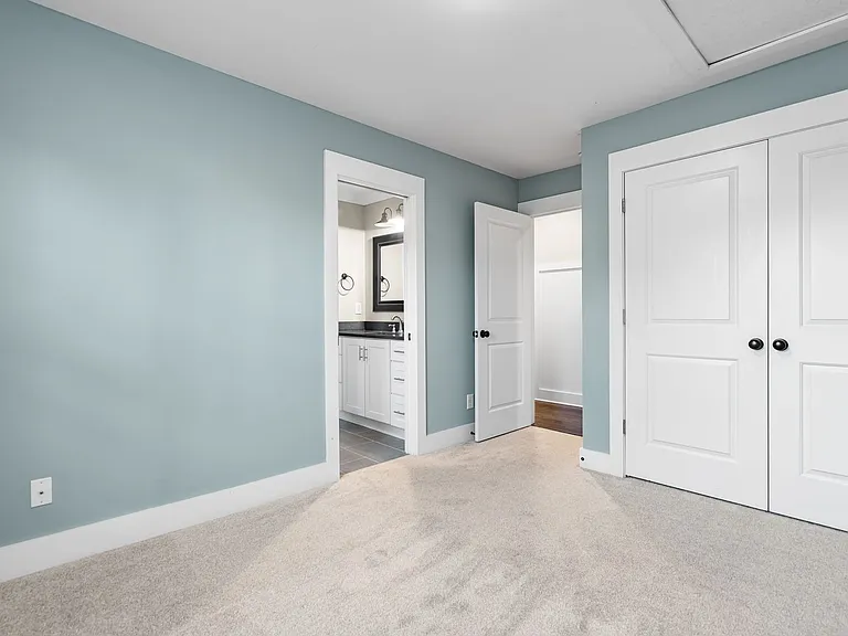 310 Evanston Ave — Photo 13