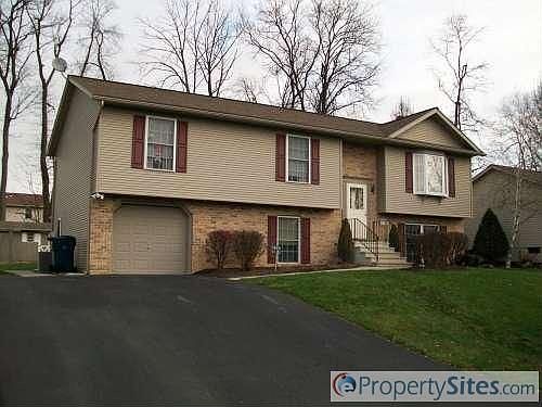 2nd image of 323 Cassidy Ct