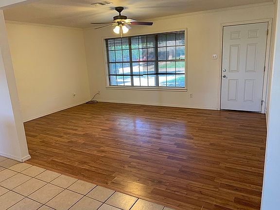 3rd image of 1101 Bernice Ln