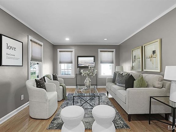 3rd image of 2712 Manderly Dr