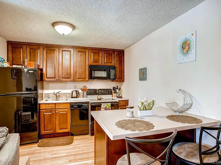 2101 S Josephine St #109 — Photo 2