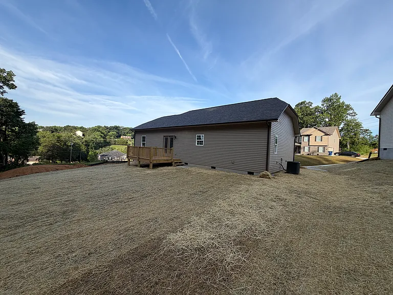 2616 Parkers Meadow Ln — Photo 12