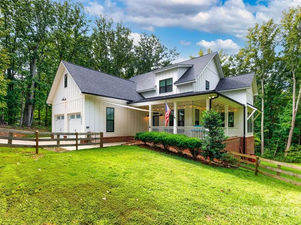 2731 Mountainview Rd, Clover, SC 29710