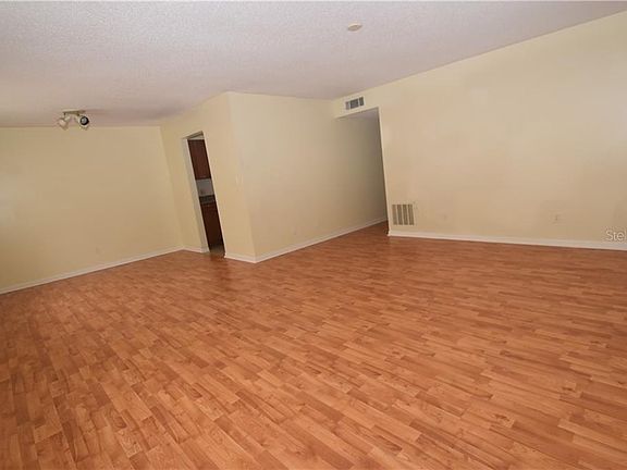5th image of 9226 Tudor Dr #Q201