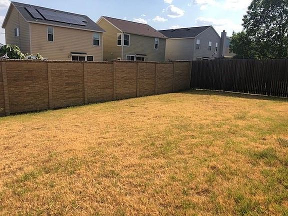 5th image of 1400 Glen Garden Dr