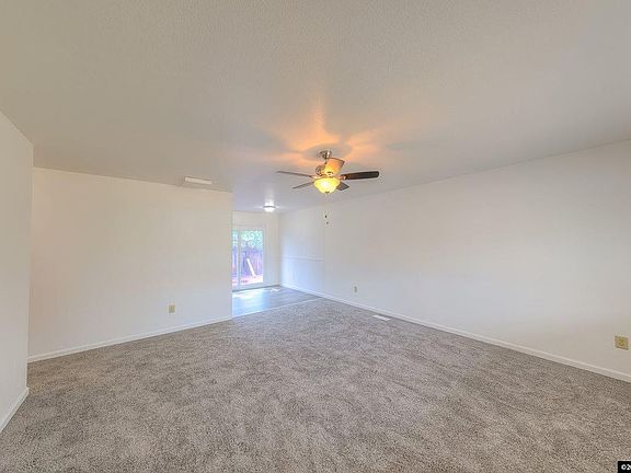 4th image of 2252 Marilyns Way