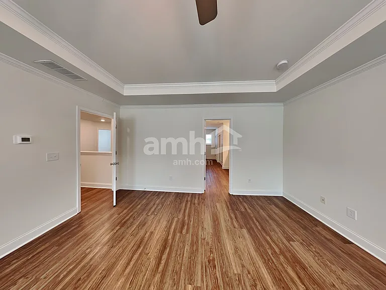 542 Slew Dr — Photo 12