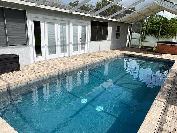 3rd image of 1392 S Wembley Cir