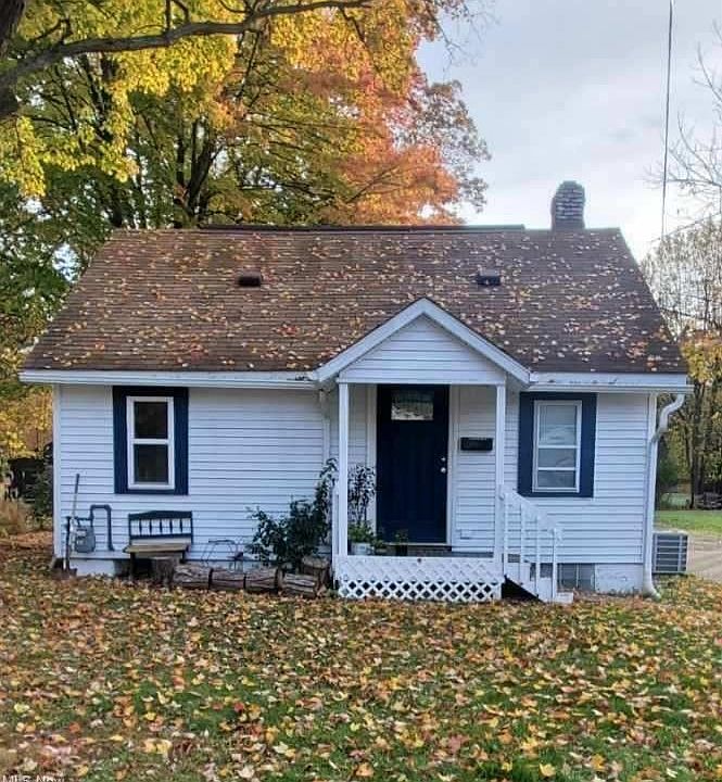 1st image of 3583 Sanford Ave