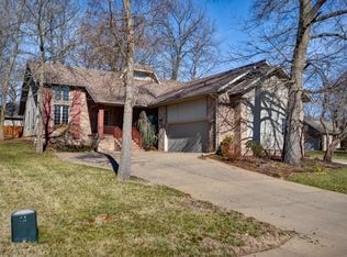 1203 W Merlin Dr, Ozark, MO 65721