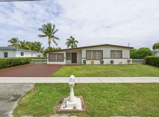 3825 SW 33rd St, West Park, FL 33023