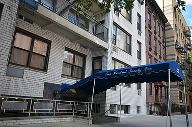 222 East 75th Street in Lenox Hill