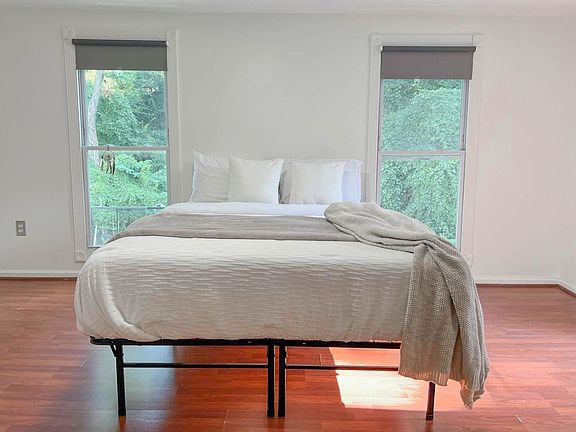 5th image of 2194 Cedar Ave #3