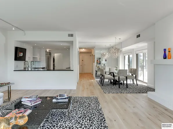 770 N 93rd St APT 4D5, Omaha, NE 68114