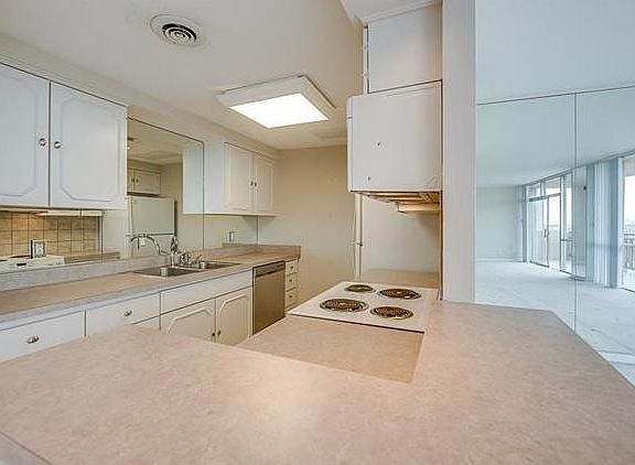 4th image of 6211 W Northwest Hwy APT 1106