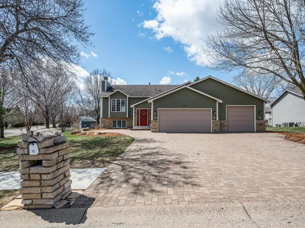 931 Saddlebrook Trl, Chanhassen, MN 55317