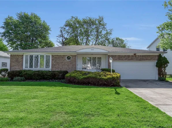 243 Seabrook Dr, Williamsville, NY 14221