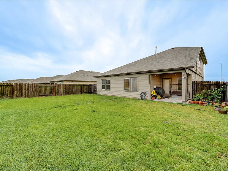 1615 Goose Island Ln — Photo 39