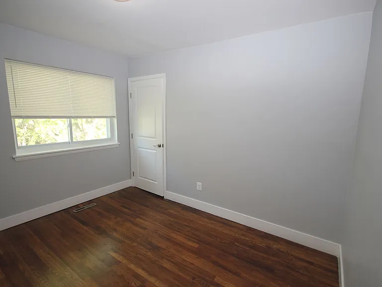 114-118 S Parke St — Photo 36