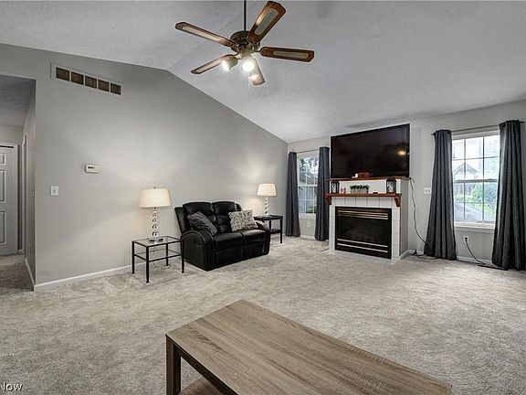 4th image of 33792 Electric Blvd