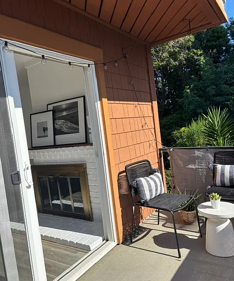 130 Stanford Way — Photo 5