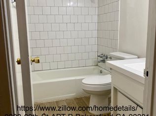 2203 20th St APT B, Bakersfield, CA 93301