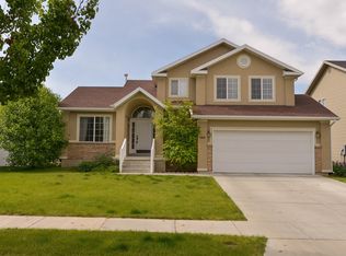 194 E 2325 S, Clearfield, UT 84015