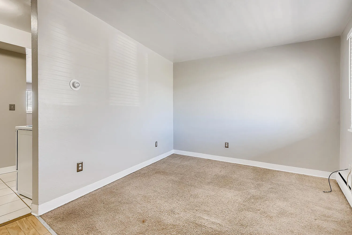 1 bed, 730 sqft, $1,140 — Photo 3