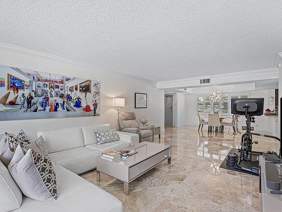 2nd image of 277 N Ocean Blvd #1040