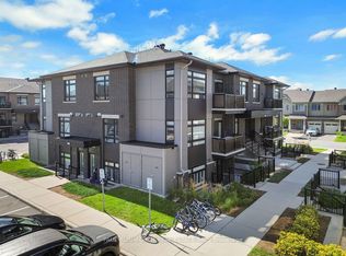 310 Tulum Cres #J, Ottawa, ON K2S2Y4