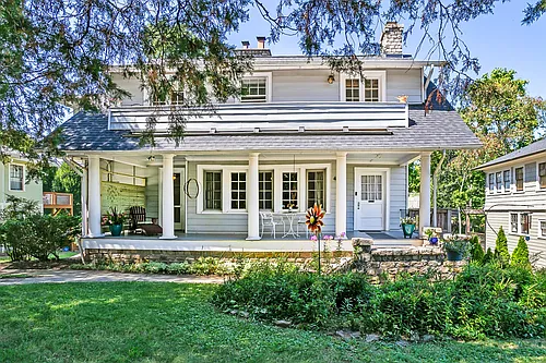 44 Austin Ave Photo 1