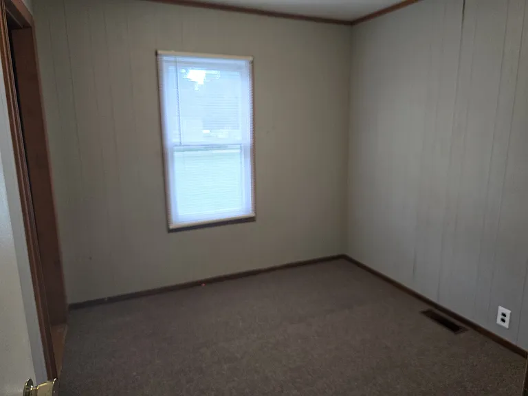 2090 Vermont Ave — Photo 14
