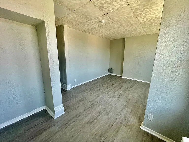 810 Amity Street — Photo 20