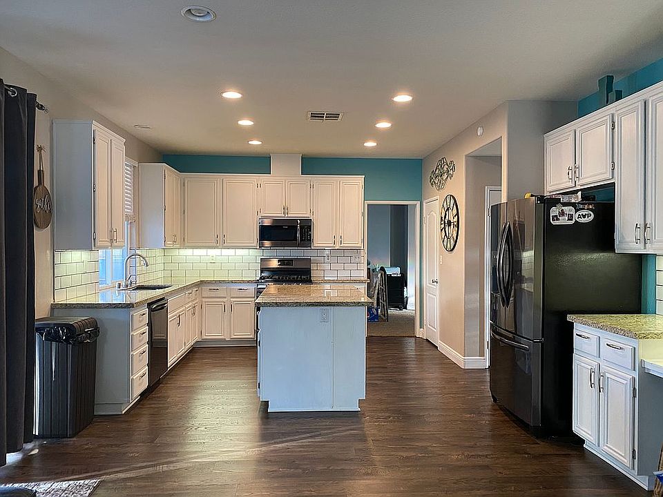 1st image of 31566 Aspen Cir