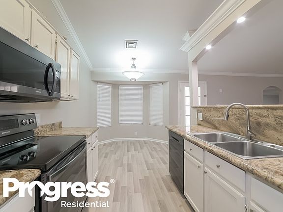 5th image of 6720 N 81st Ave