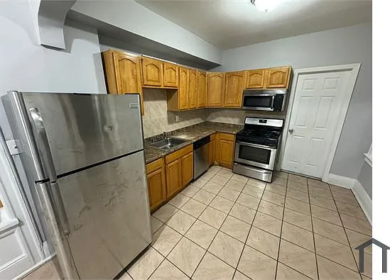 342 Irvine Turner Blvd #2 — Photo 1